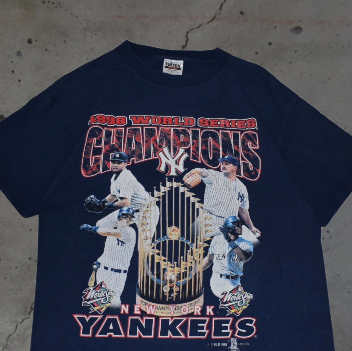 1998 World Series Champions New York Yankees Tee (L)