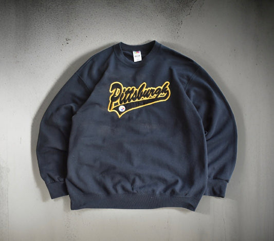 Pittsburg Steelers Embroidered Crewneck Sweater (L)
